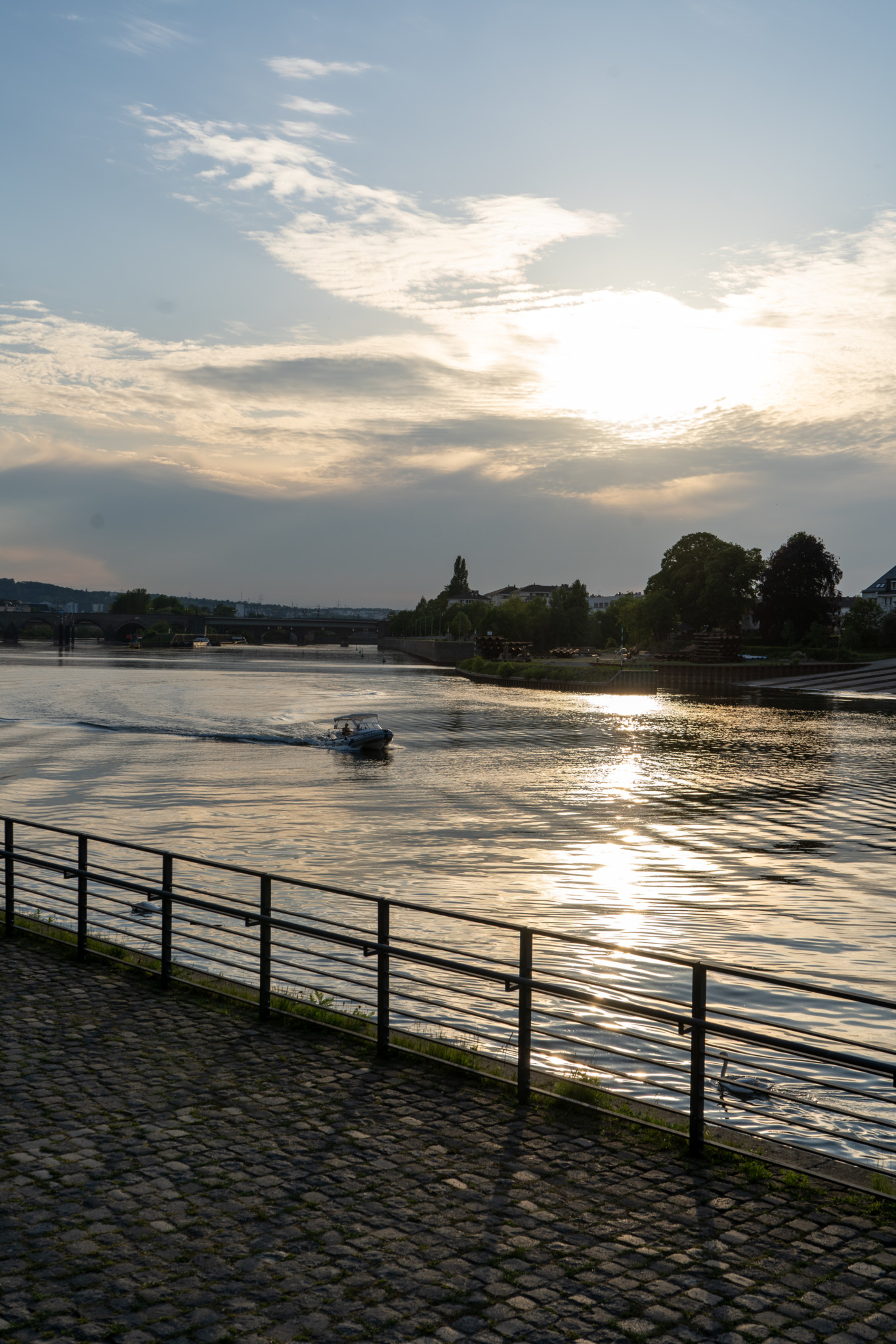 Sonnenuntergang am Deutschen Eck in Koblenz