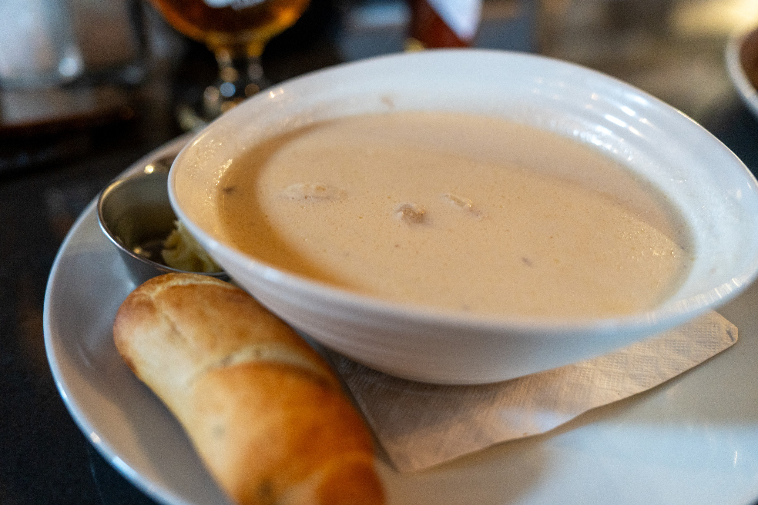 Fast jedes Restaurant in Nova Scotia hat ein eigenes Chowder-Rezept